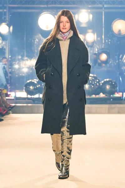 Look 34